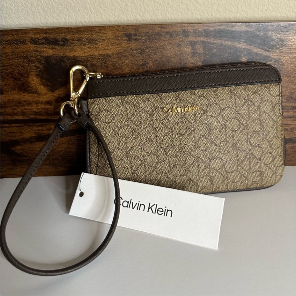 Calvin Klein NWT Wristlet Wallet Khaki Brown and Java Gold Hardware